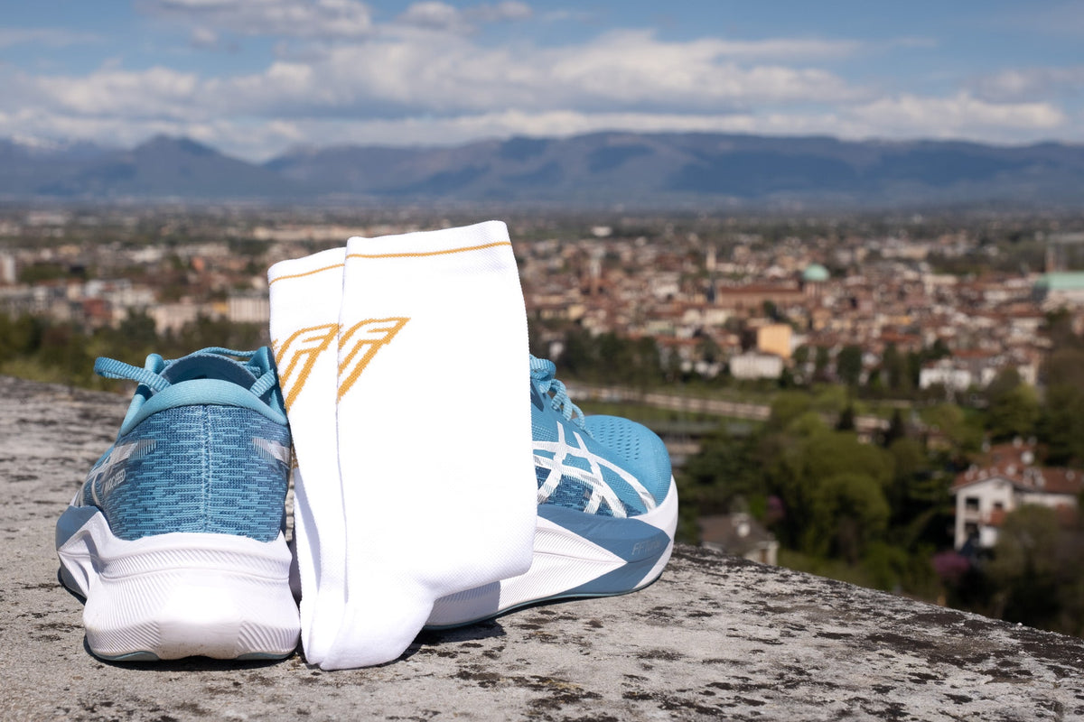 Tornare a Correre a Settembre: Come Scegliere i Calzini Running | VCNZ